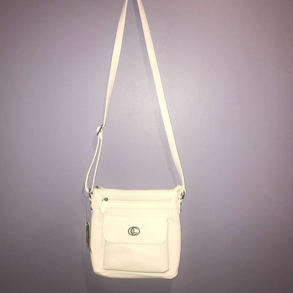 ✨ NWT Carryland White Shoulder Purse W/Pockets